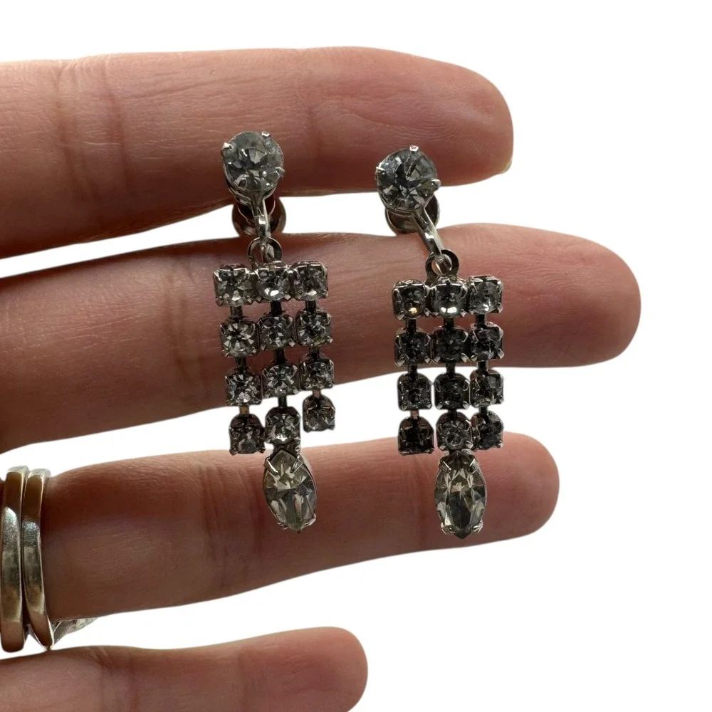 Vintage Costume Sparkling Rhinestone Dangle Earrings Clip Ons Silver‎ Tone D14Q